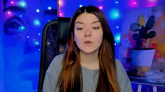 Snapshot of AnaSteisher chatting on 12.14.25 AnaSteisher online show from 12.14.25