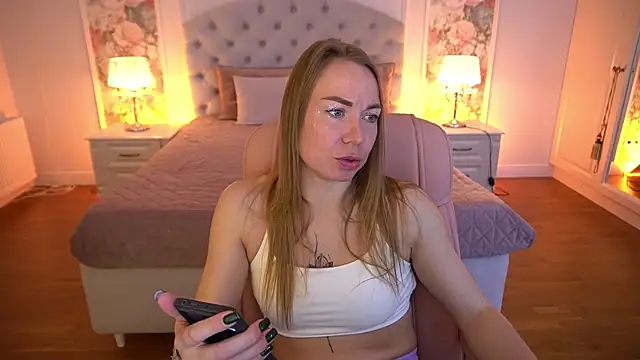 VixenMuse online show from 04.20.26