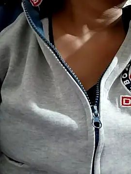 Vanshika1432 online show from 12.03.25