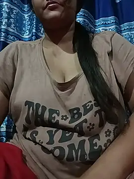 Snapshot of Fucking_Moni chatting on 06.23.26 Fucking Moni online show from 06.23.26