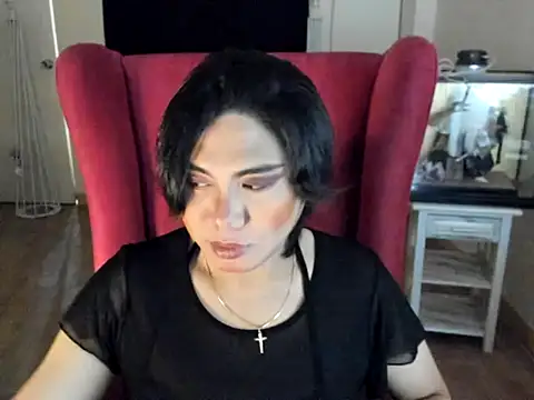 GoldenTs69 online show from 11.09.25