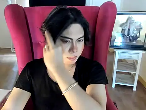 GoldenTs69 online show from 11.18.25