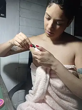 Snapshot of Natimiau chatting on 11.18.25 Natimiau online show from 11.18.25