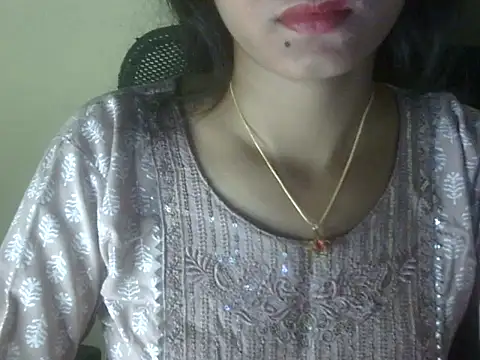 Shezi N online show from 05.20.26