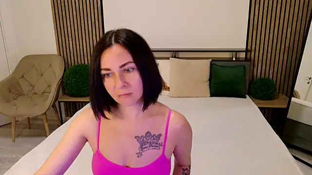 Snapshot of DitaNoir chatting on 07.17.26 DitaNoir online show from 07.17.26