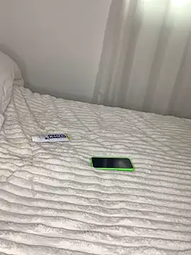 Snapshot of leozin01 chatting on 12.02.25 leozin01 online show from 12.02.25