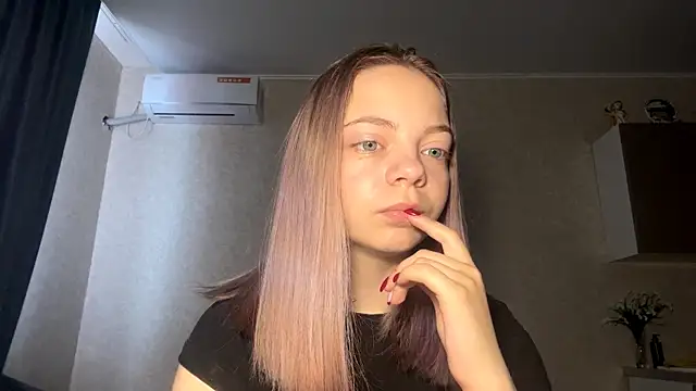 Snapshot of WrithenStub chatting on 11.03.25 WrithenStub online show from 11.03.25