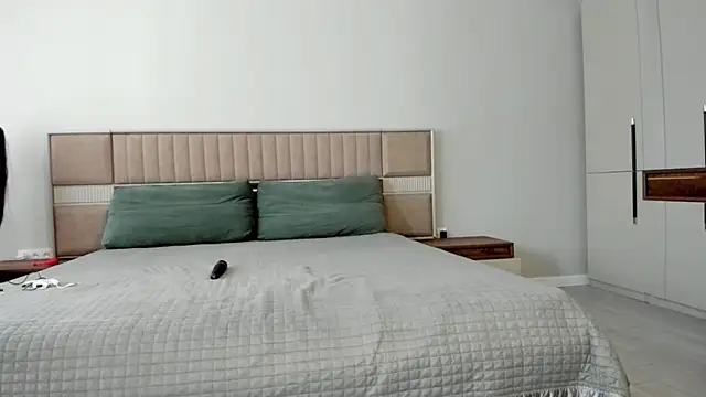 yourerror 404 online show from 12.20.25