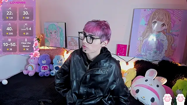 Snapshot of Strawberry_Kitty_ chatting on 11.28.25 Strawberry Kitty online show from 11.28.25