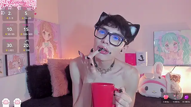 Strawberry Kitty  online show from 01.17.26