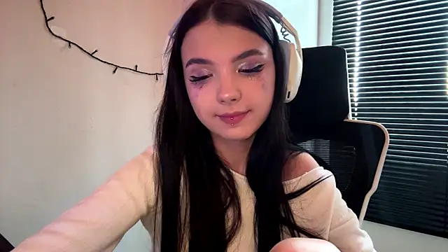 Snapshot of HanaMantanaDell chatting on 02.20.26 HanaMantanaDell online show from 02.20.26