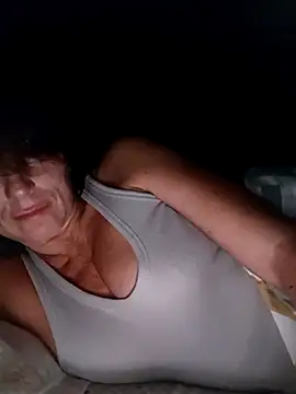 Luna 7777 online show from 10.26.25