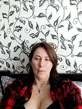 Luna 7777 online show from 04.19.26