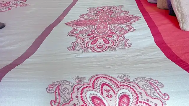 mia  blaze   online show from 04.24.26