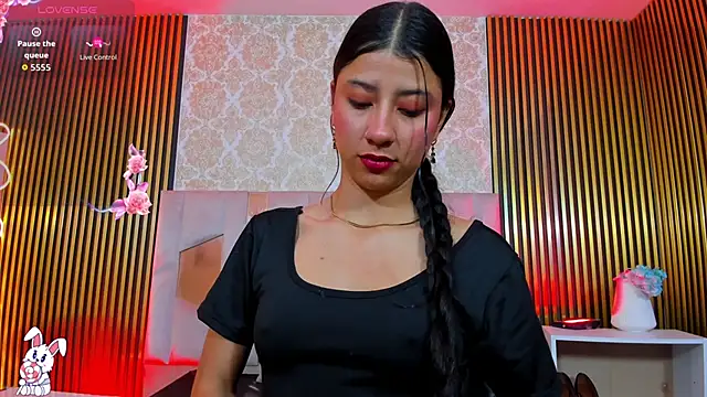 Adisson Tay online show from 11.17.25