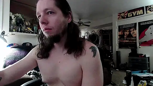 biggerisbetter12 online show from 10.18.25