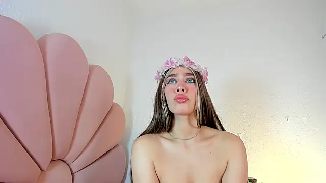 madeliin clerk online show from 03.04.26