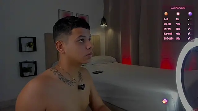 Little Emma 11 online show from 11.06.25