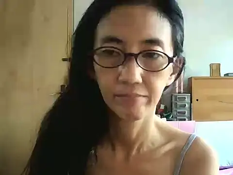 princessD077 online show from 12.17.25