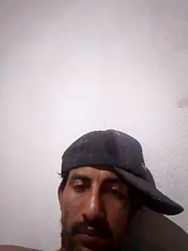 Snapshot of Orlao25cm chatting on 03.01.26 Orlao25cm online show from 03.01.26