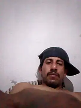 Snapshot of Orlao25cm chatting on 03.05.26 Orlao25cm online show from 03.05.26