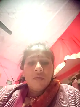 Snapshot of OliveGreen22 chatting on 11.17.25 OliveGreen22 online show from 11.17.25