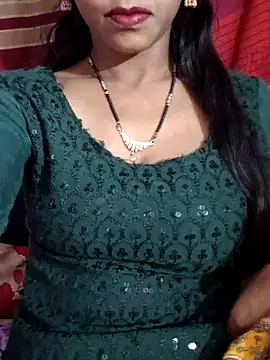 Itz Aisha   online show from 04.04.26