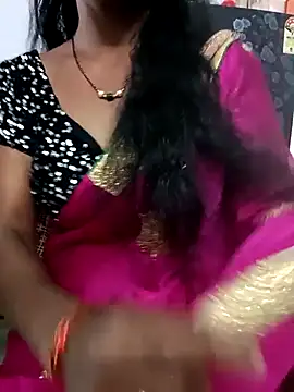 Snapshot of Sravya__ chatting on 10.19.25 Sravya online show from 10.19.25