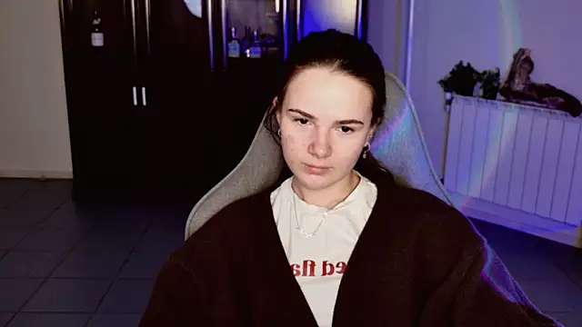 May Bloom online show from 01.08.26