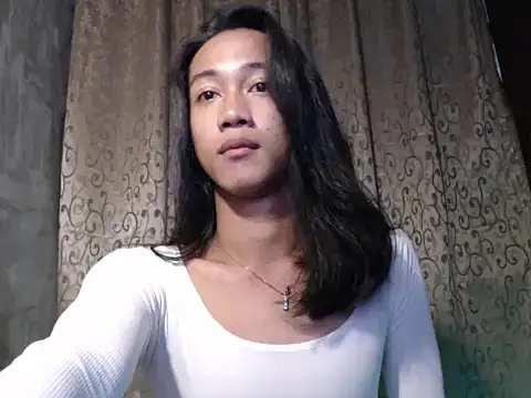 taylaxuxu online show from 11.17.25