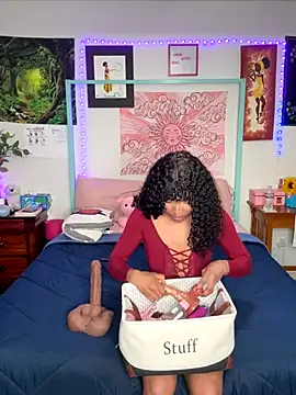 Snapshot of DaisyMynx chatting on 11.05.25 DaisyMynx online show from 11.05.25