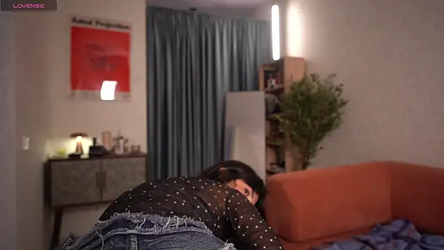 Pheromoon online show from 02.03.26