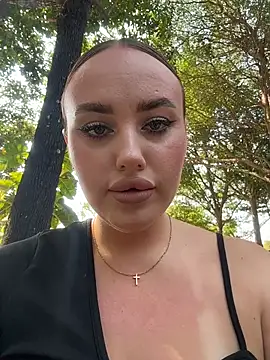 KiraSunshine online show from 02.09.26