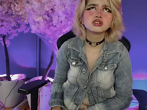 Navier   online show from 10.25.25