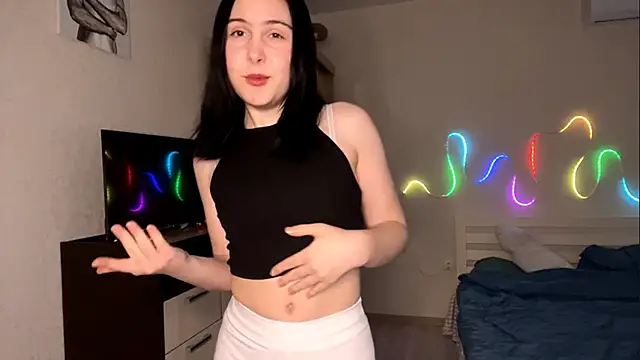 MyraLitterers online show from 04.15.26