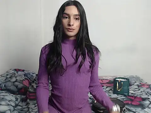 Snapshot of _camila_trans_ chatting on 11.22.25 camila trans online show from 11.22.25