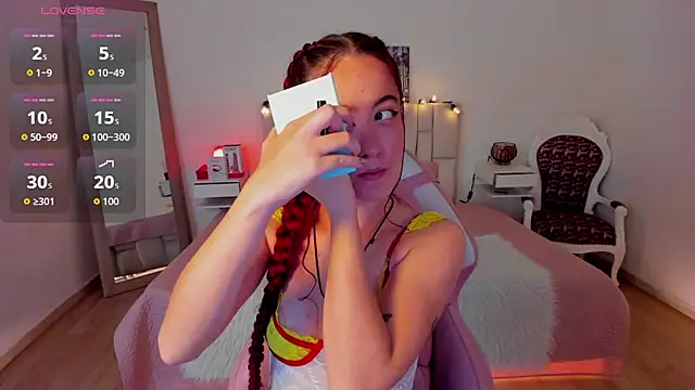 Snapshot of Amaraa_couper1 chatting on 11.01.25 Amaraa couper1 online show from 11.01.25