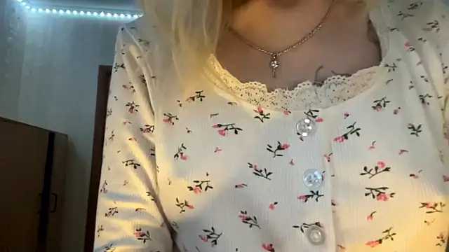 Twist drip blonde online show from 11.20.25