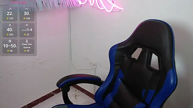 littlee red online show from 11.07.25