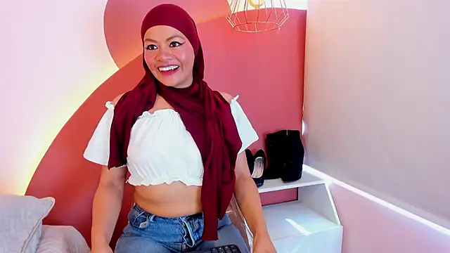 SophiaBeckerr online show from 12.04.25