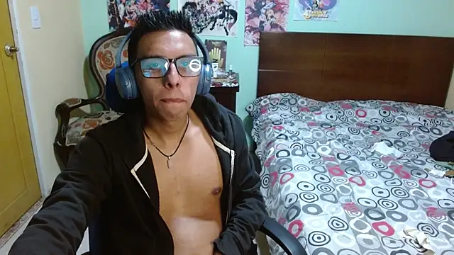 Snapshot of DavTwink3100 chatting on 11.15.25 DavTwink3100 online show from 11.15.25