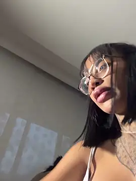 akiira lee online show from 03.05.26