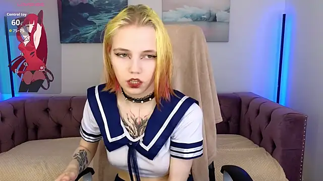 Snapshot of MitaSide chatting on 11.28.25 MitaSide online show from 11.28.25