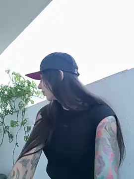 Snapshot of valeriahornier chatting on 02.14.26 valeriahornier online show from 02.14.26