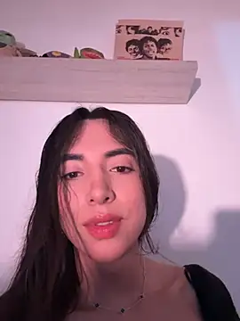 Snapshot of valeriahornier chatting on 02.16.26 valeriahornier online show from 02.16.26