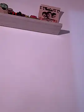 Snapshot of valeriahornier chatting on 02.21.26 valeriahornier online show from 02.21.26