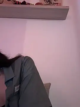 Snapshot of valeriahornier chatting on 02.24.26 valeriahornier online show from 02.24.26