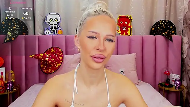 KailaCrystall online show from 11.01.25