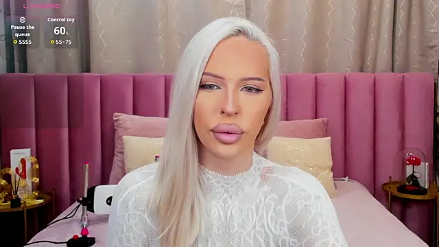 KailaCrystall online show from 12.16.25