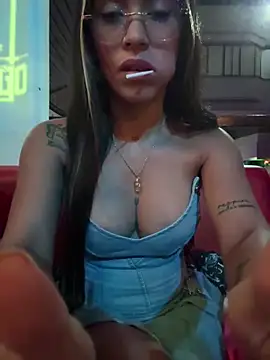 Snapshot of KIMBERLYPULIDO chatting on 10.18.25 KIMBERLYPULIDO online show from 10.18.25